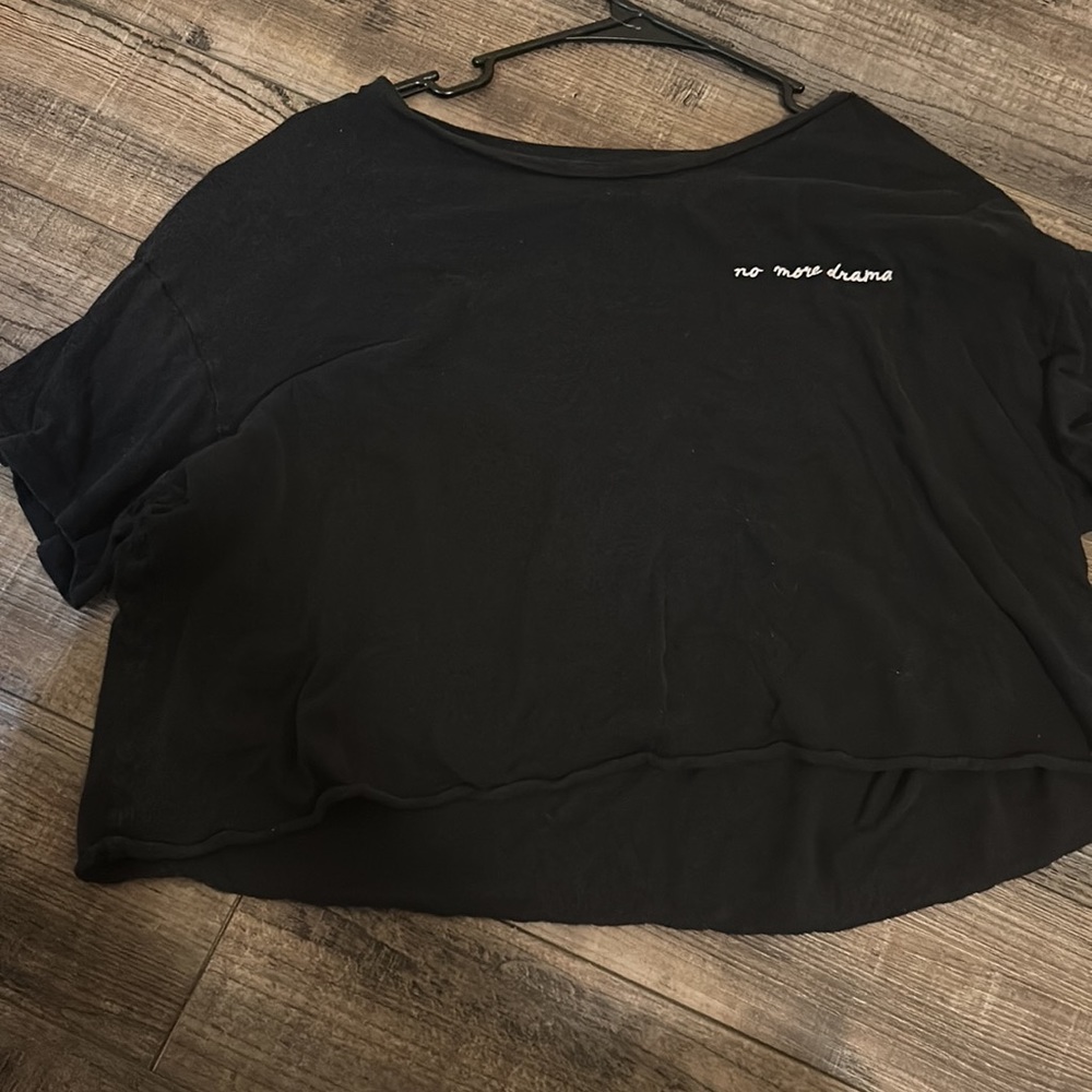 Black pink crop top